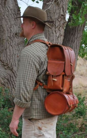 The small rucksack with the portmanteau attached.